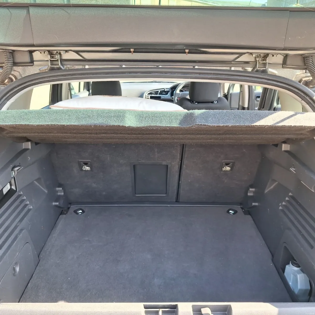 Peugeot 3008 2010 - Image 2