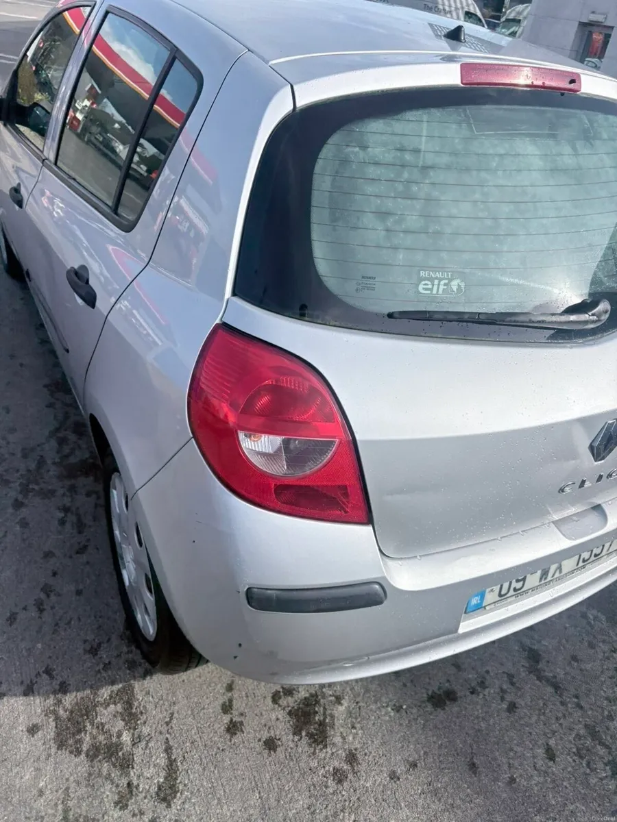 09 Renault Clio - Image 2