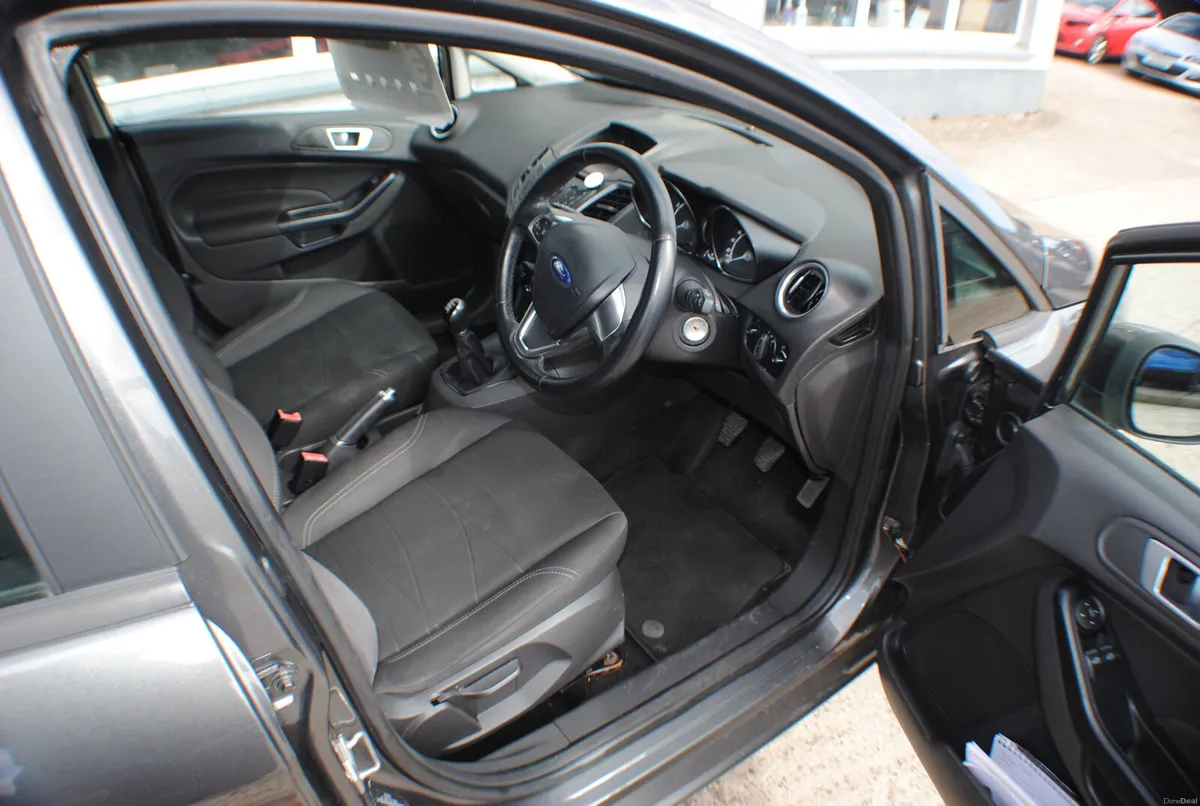 Ford Fiesta 2017 1.2 Petrol - Image 4