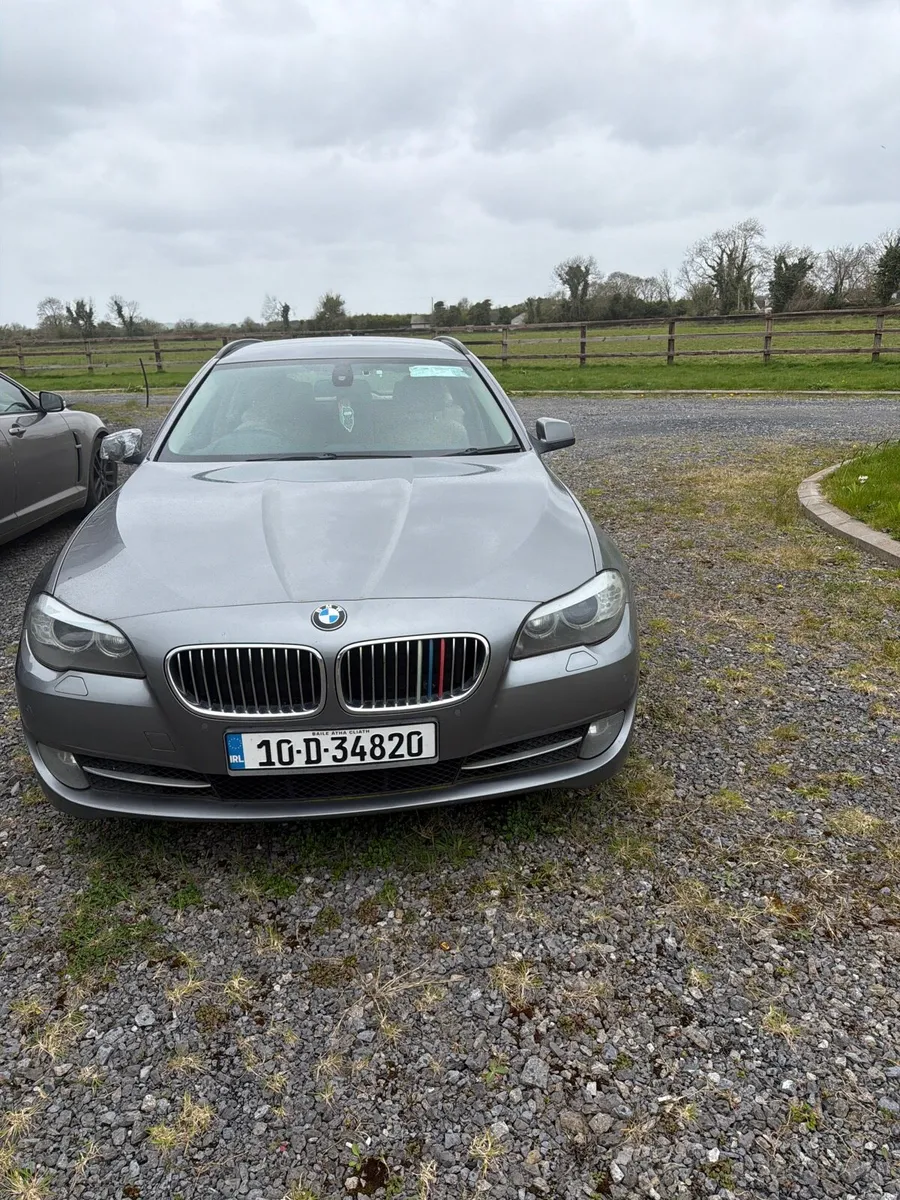 BMW 520 F11 - Image 1