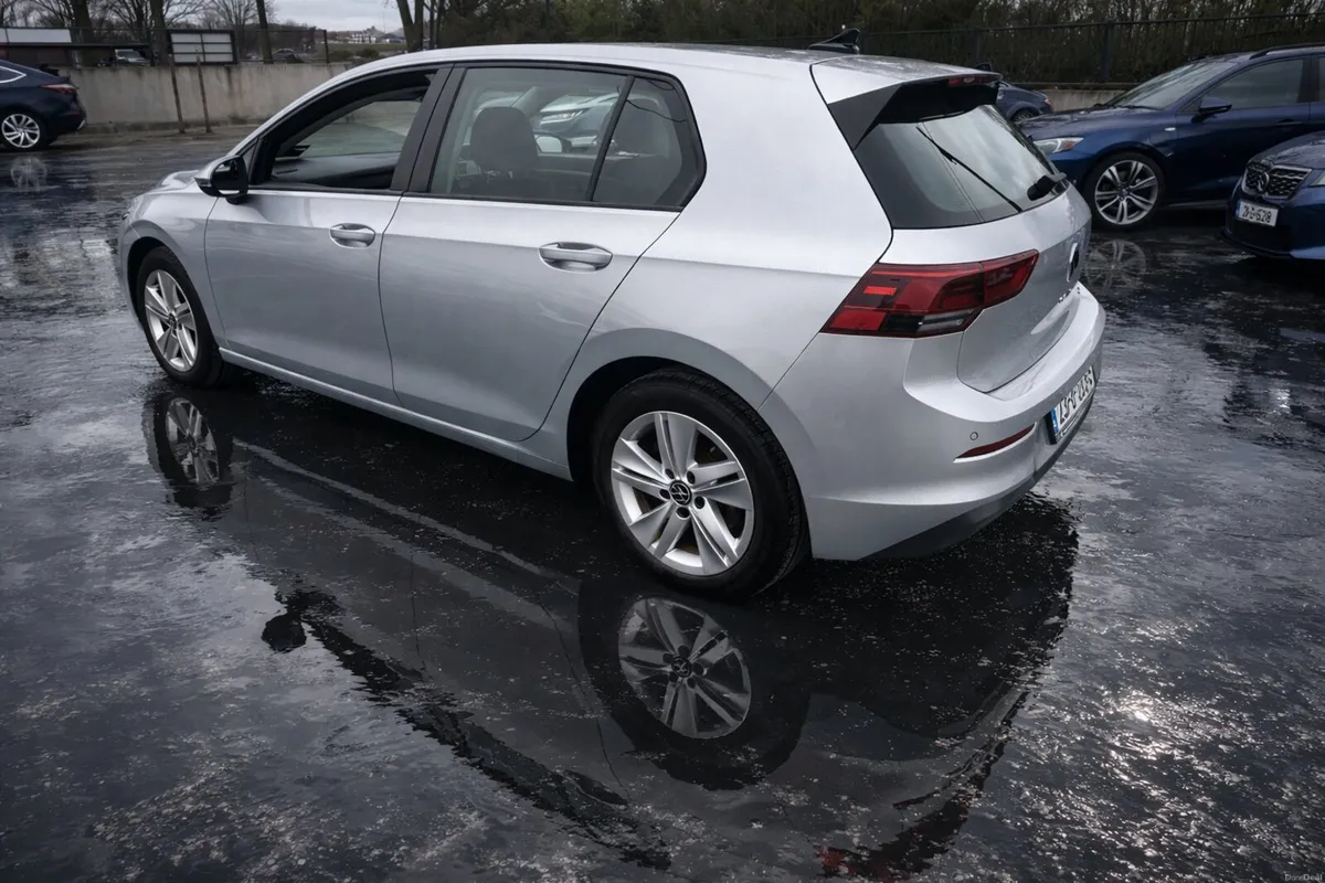 2023 VW GOLF E TSIe AUTOMATIC 1.0 petrol - Image 4
