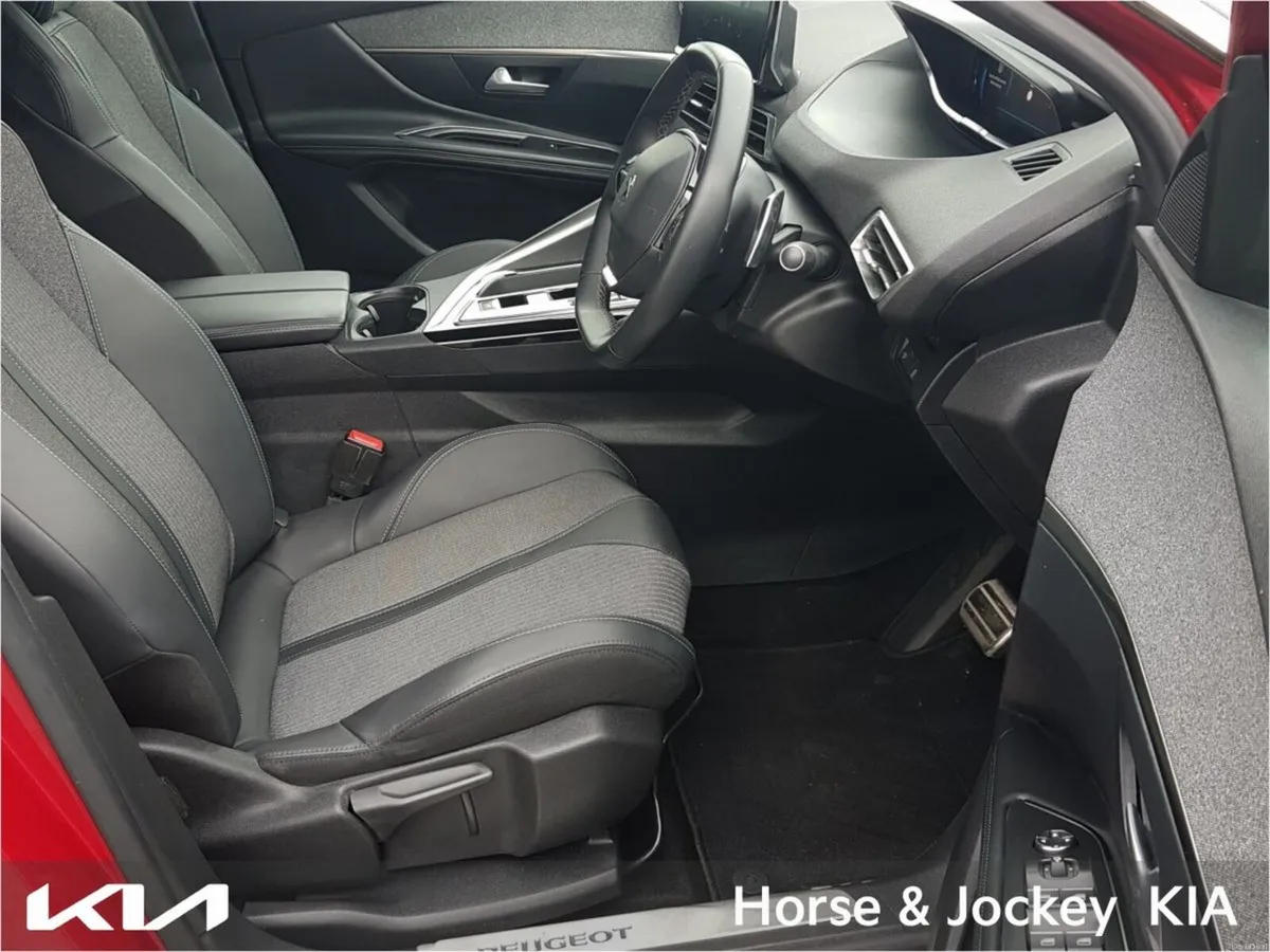 Peugeot 3008 1.5 BlueHDi 130bhp Auto Allure - Image 3