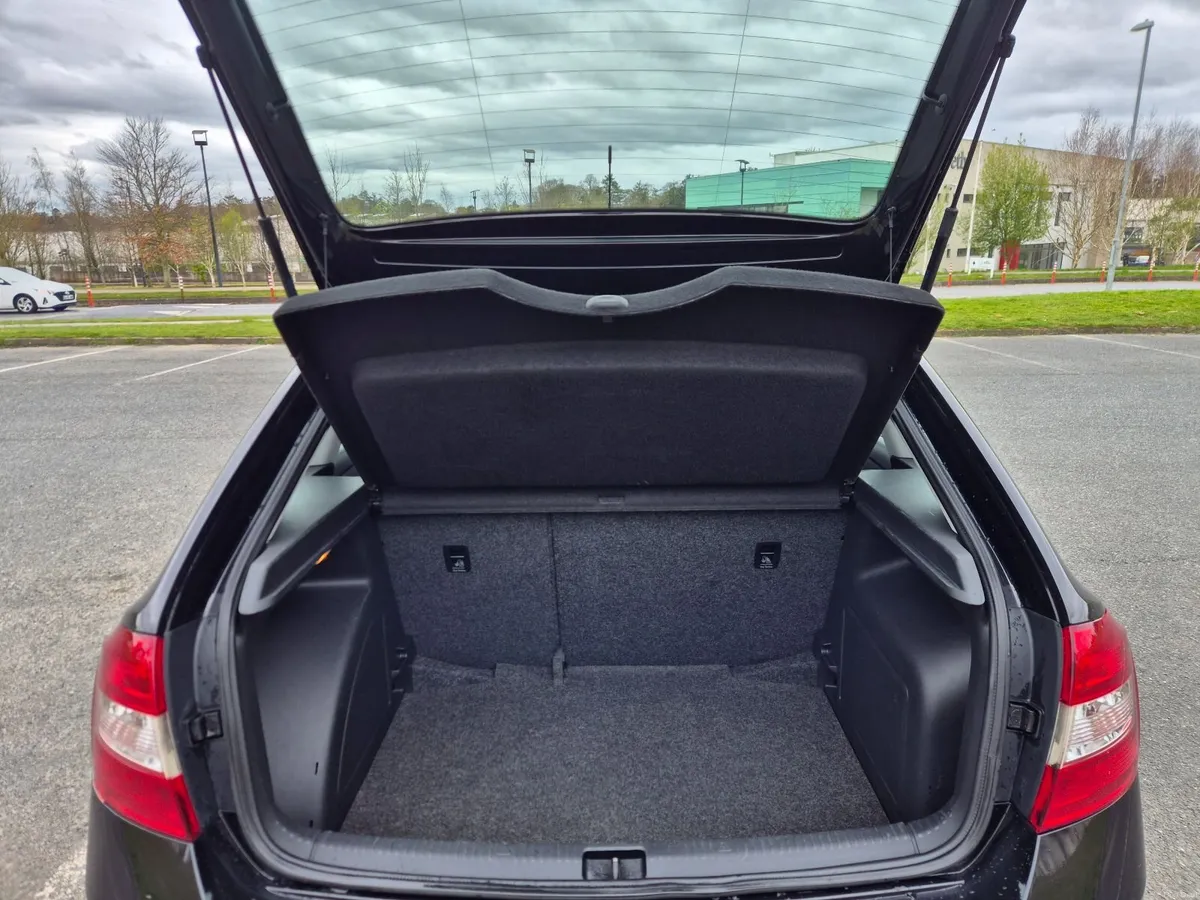 Skoda Rapid 2014 - Image 3