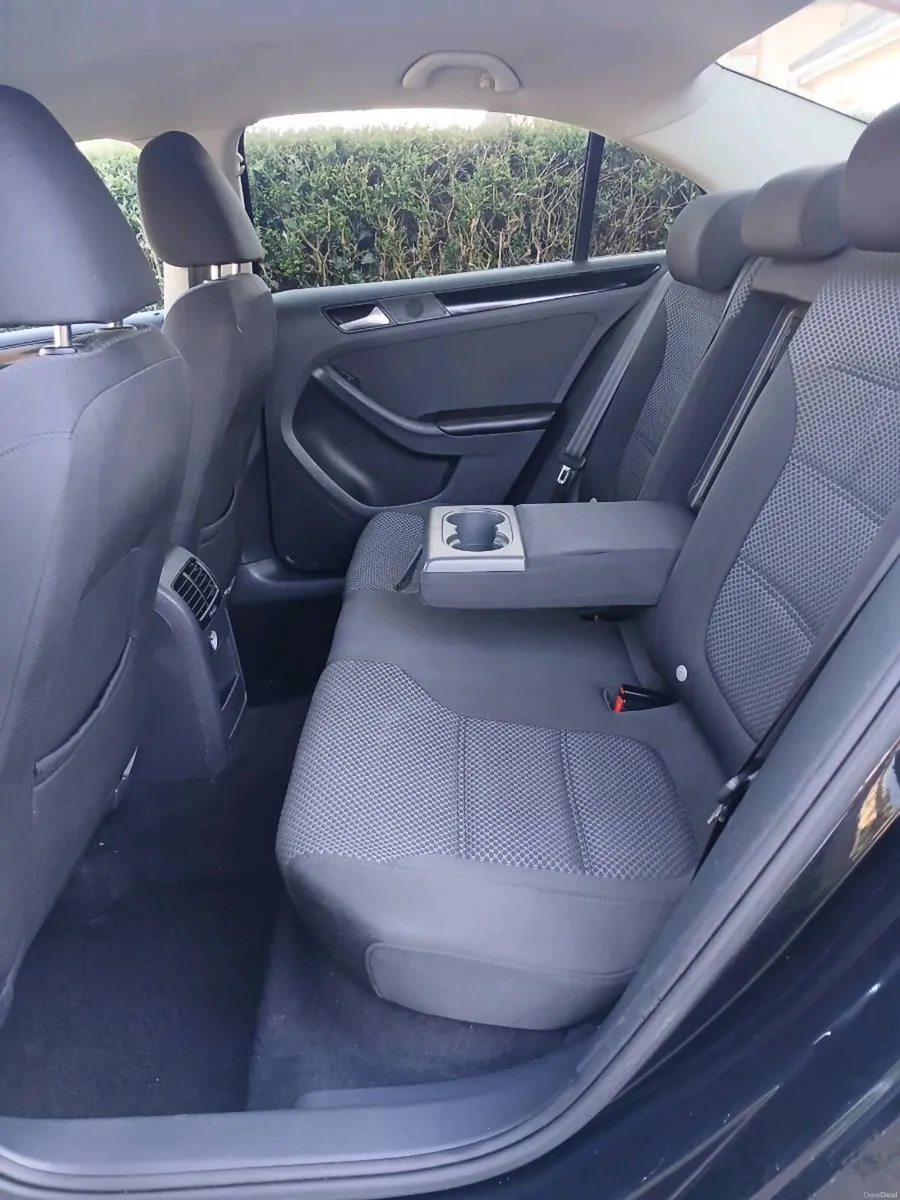 2014 1.6TDI AUTOMATIC NCT AND TAX JUST SERVICED - Image 4