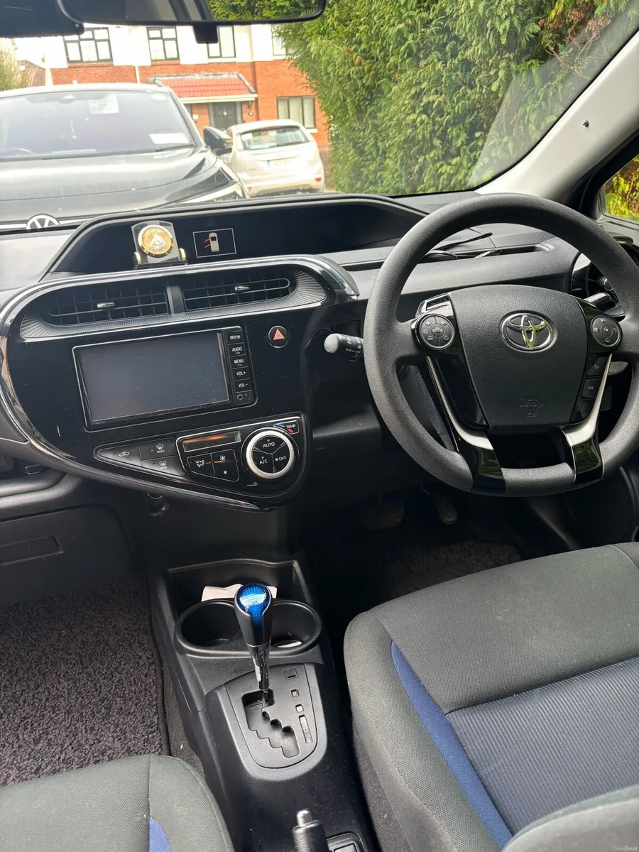 Toyota aqua - Image 3