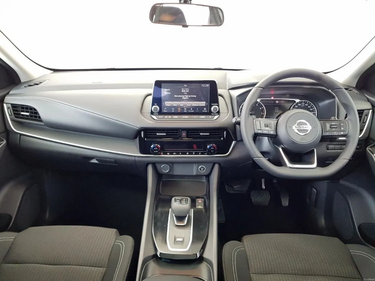 Nissan Qashqai 1.3 SV CVT €3000 Scrappage Offer - Image 2