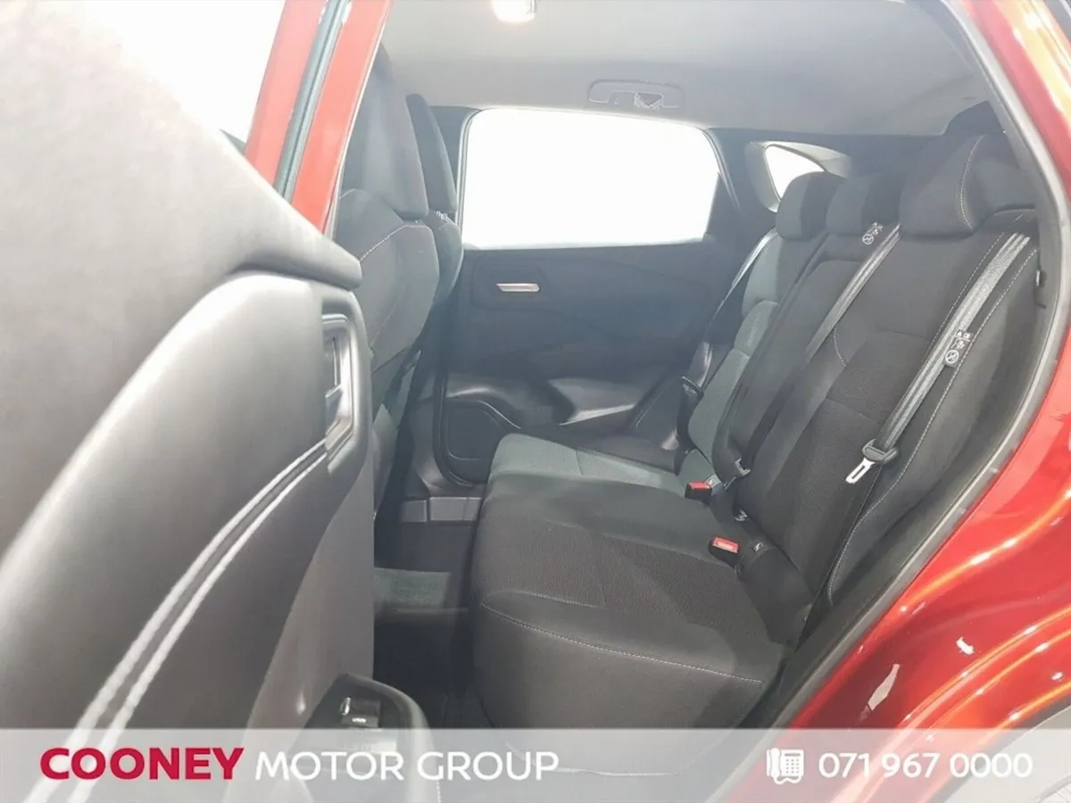 Nissan Qashqai 1.3 PET MILD HYBRID SV - Image 6