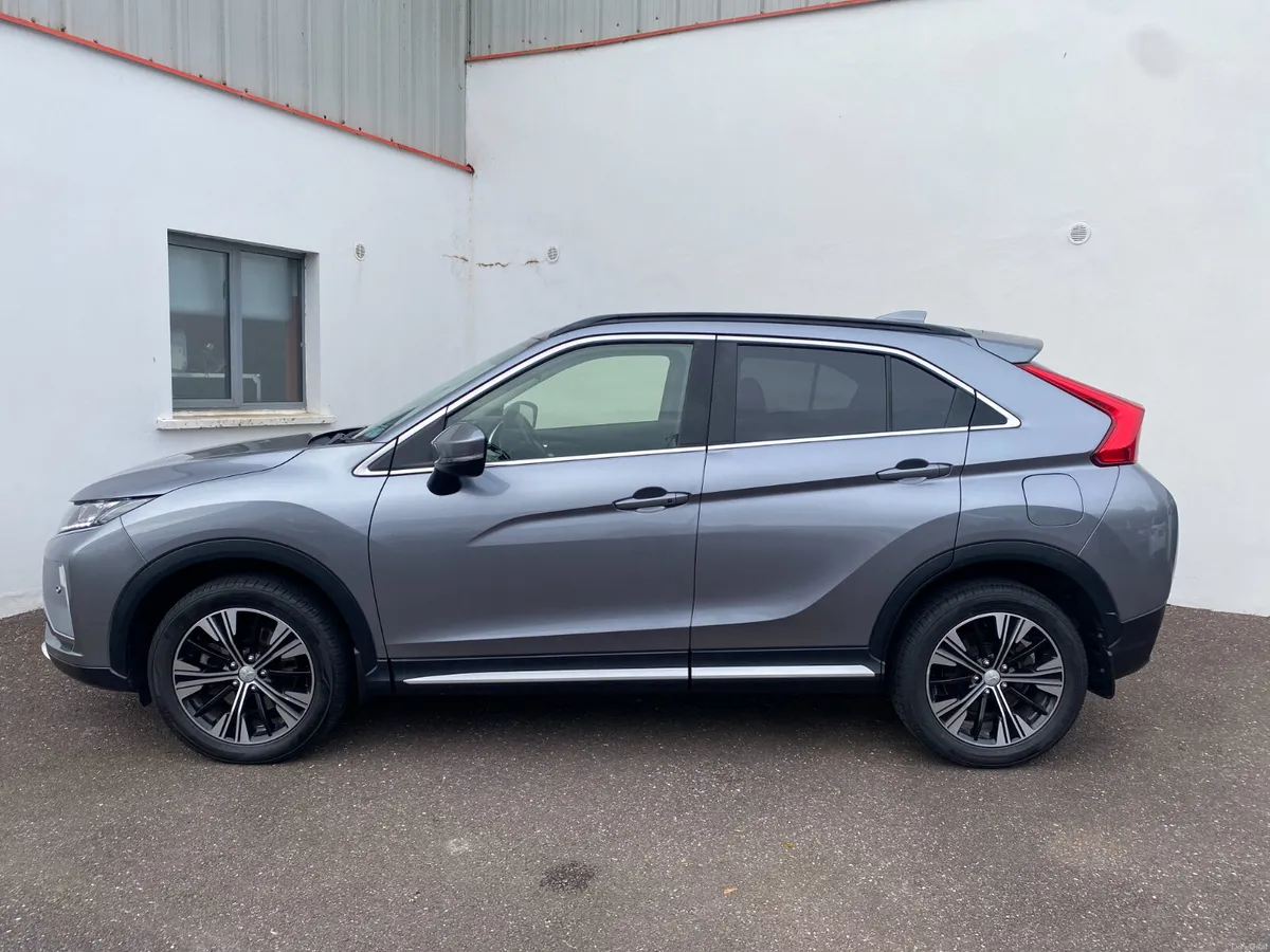 Mitsubishi Eclipse Cross 2019, Low milage, Deposit - Image 4