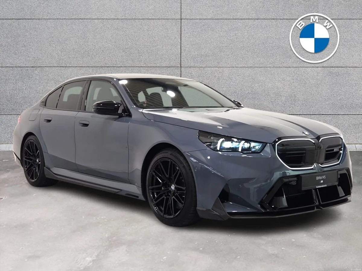 BMW M5 M5 Saloon - Image 1