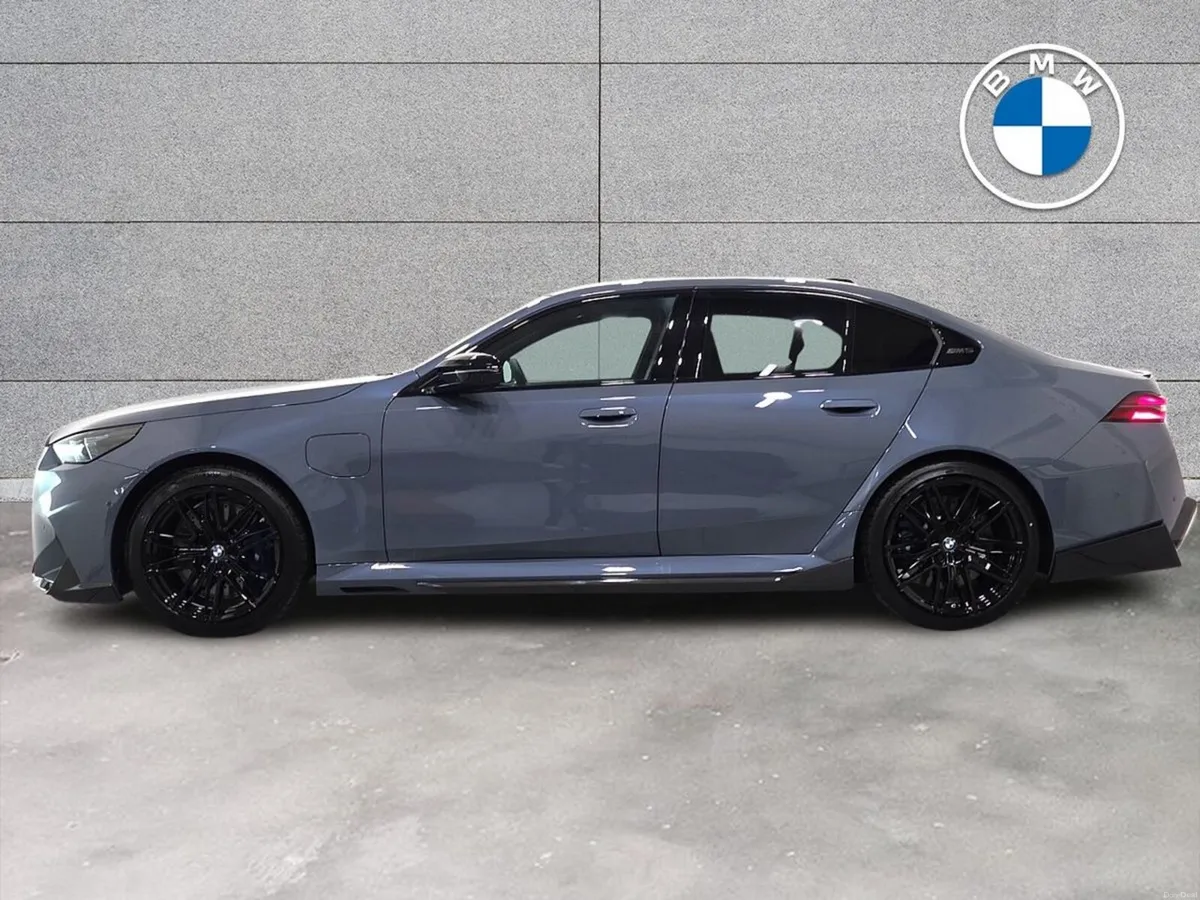 BMW M5 M5 Saloon - Image 4