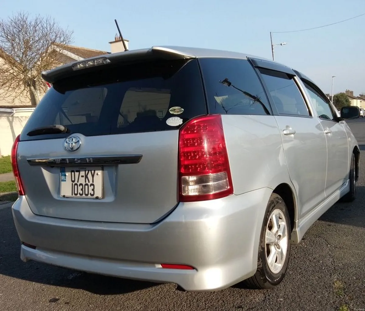 07 Toyato Wish 7 Seater - Image 2