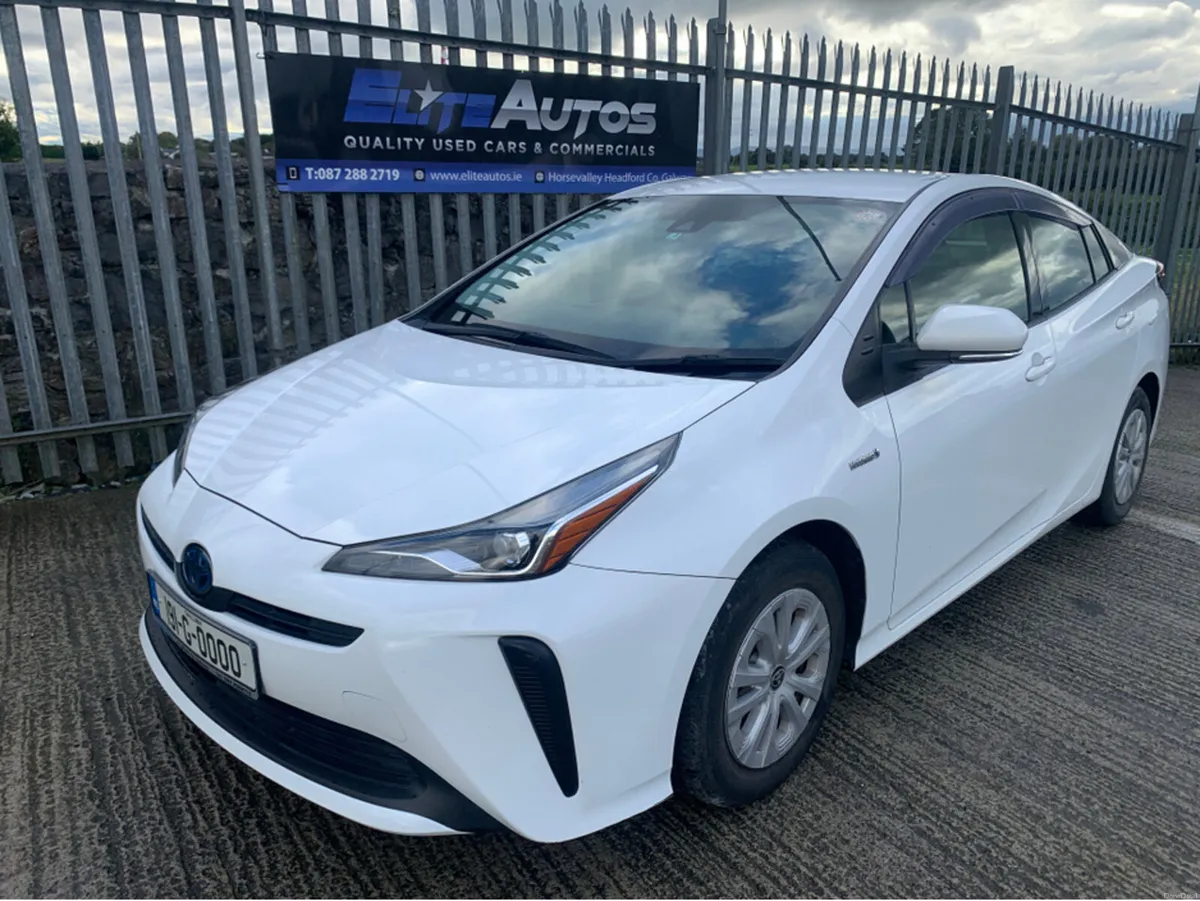 Toyota Prius SELF CHARGING HYBRID 1.8 - Image 4