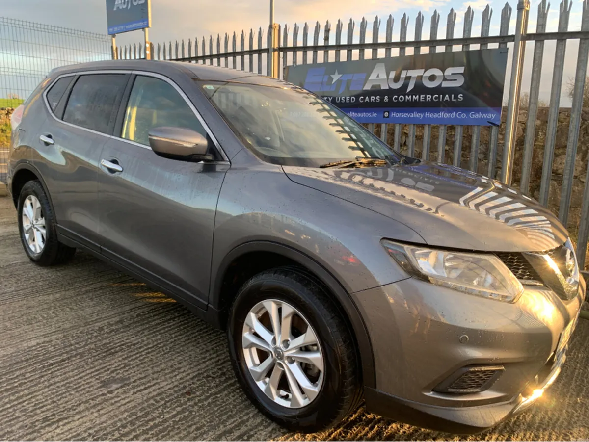 Nissan X-Trail 4X4 AUTO 7 SEATER - Image 2