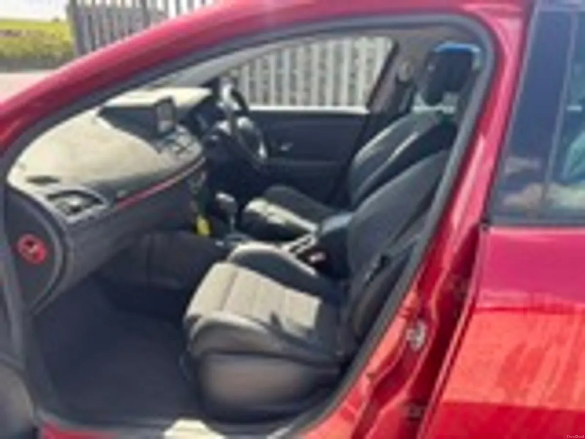 Renault Megane GT LINE AUTO TCE 1.2 - Image 4