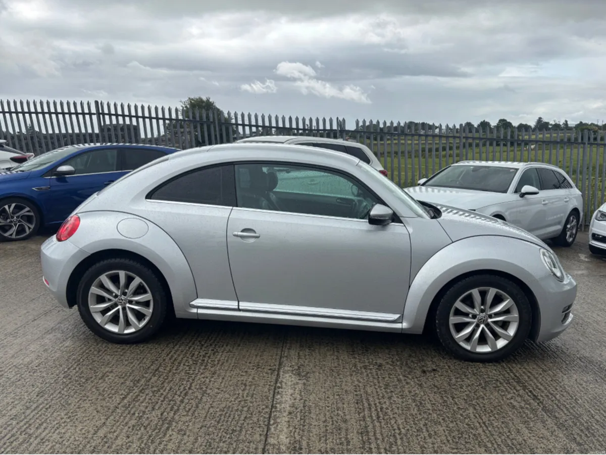 Volkswagen Beetle 1.2 DSG TSI DESIGN - Image 2