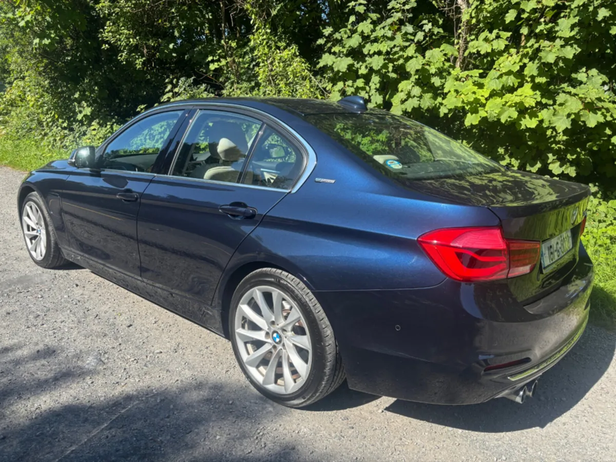 BMW 3-Series 330e plug in hybrid - Image 2