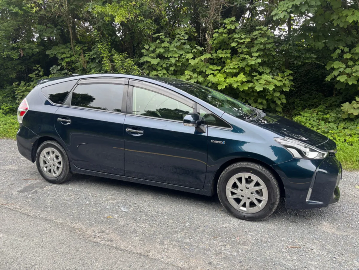 Toyota Prius 7 seater self charging hybrid - Image 3