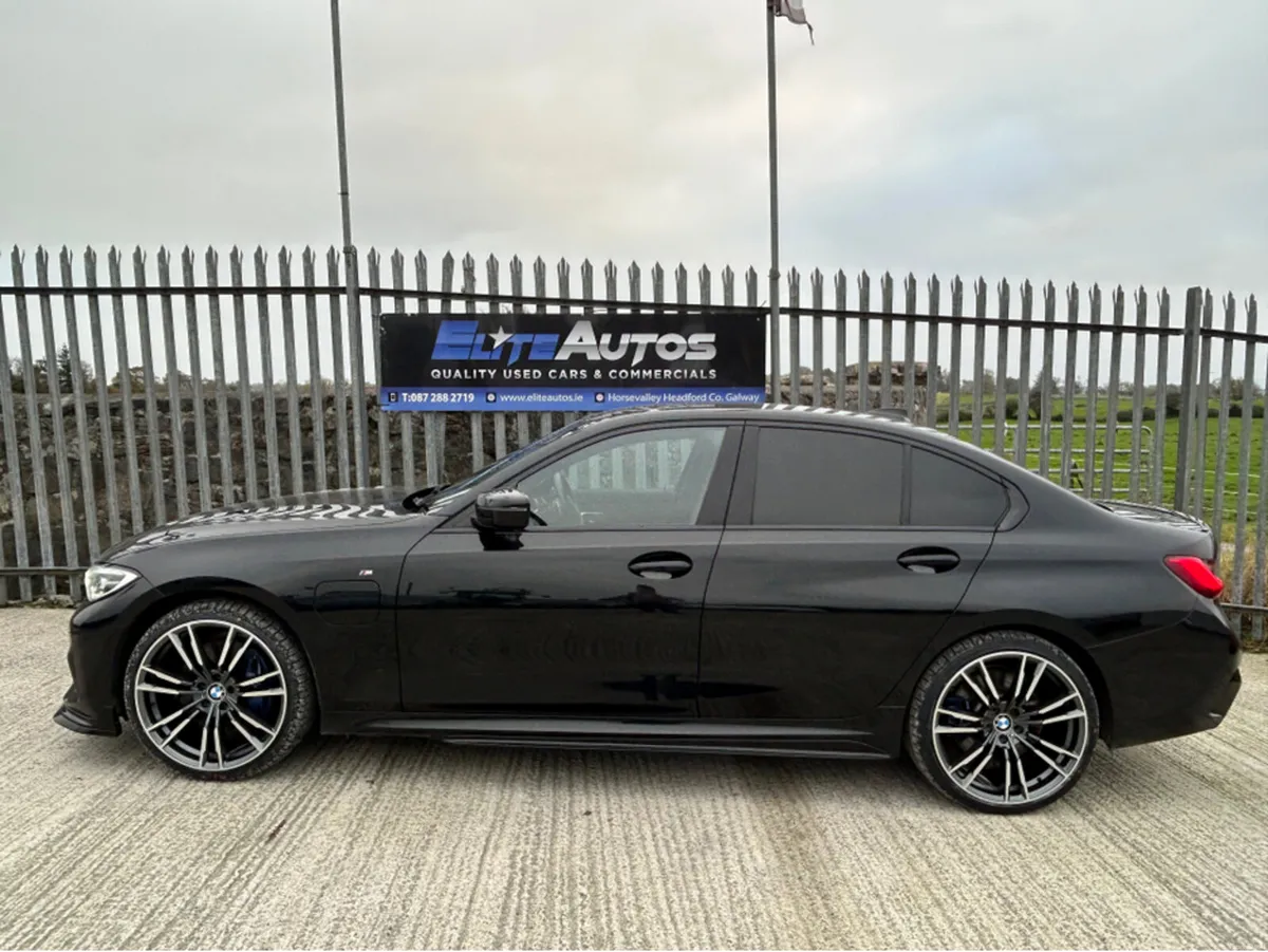 BMW 3-Series 330e M SPORT AUTO Plug in Hybrid - Image 4