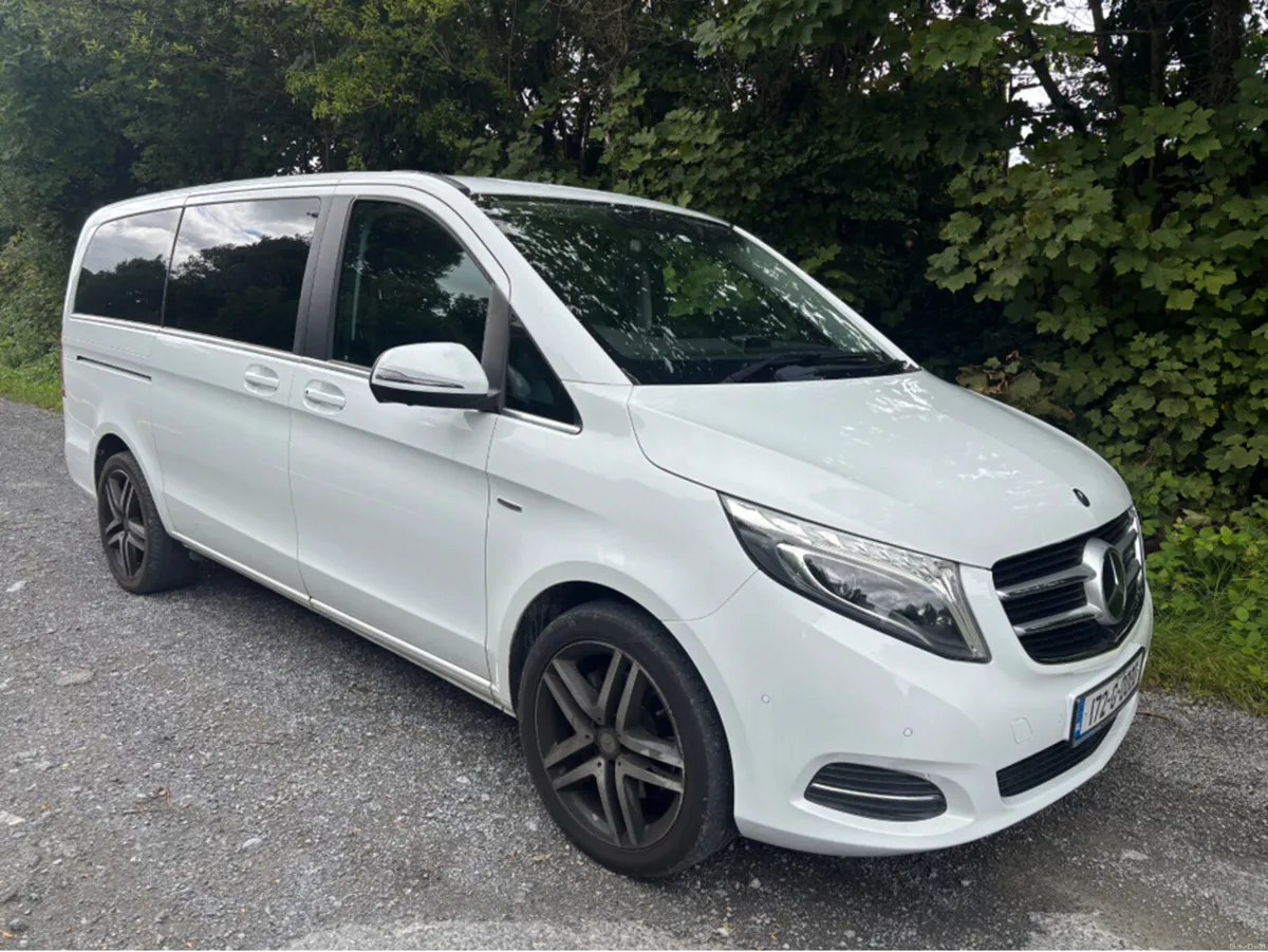 Mercedes-Benz V-Class V220 Avantegarde  7 seater a - Image 3