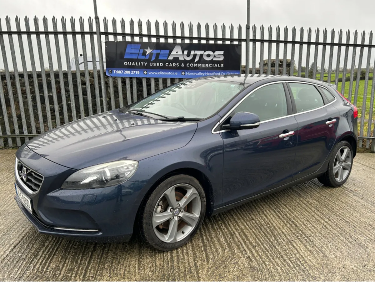 Volvo C40 T4 1.6 Automatic - Image 1