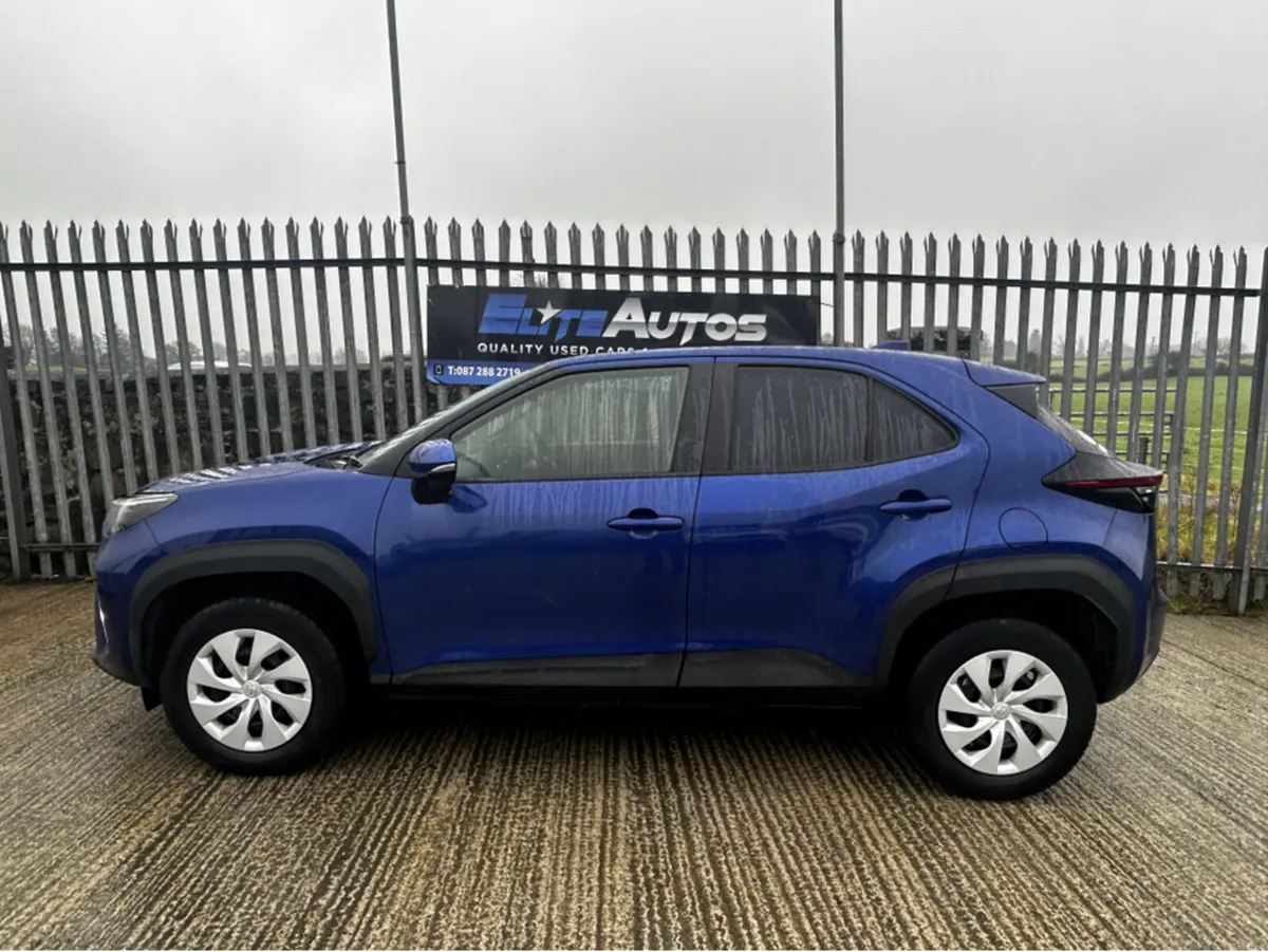 Toyota Yaris Cross Self Charging Hybrid 1.5 - Image 3