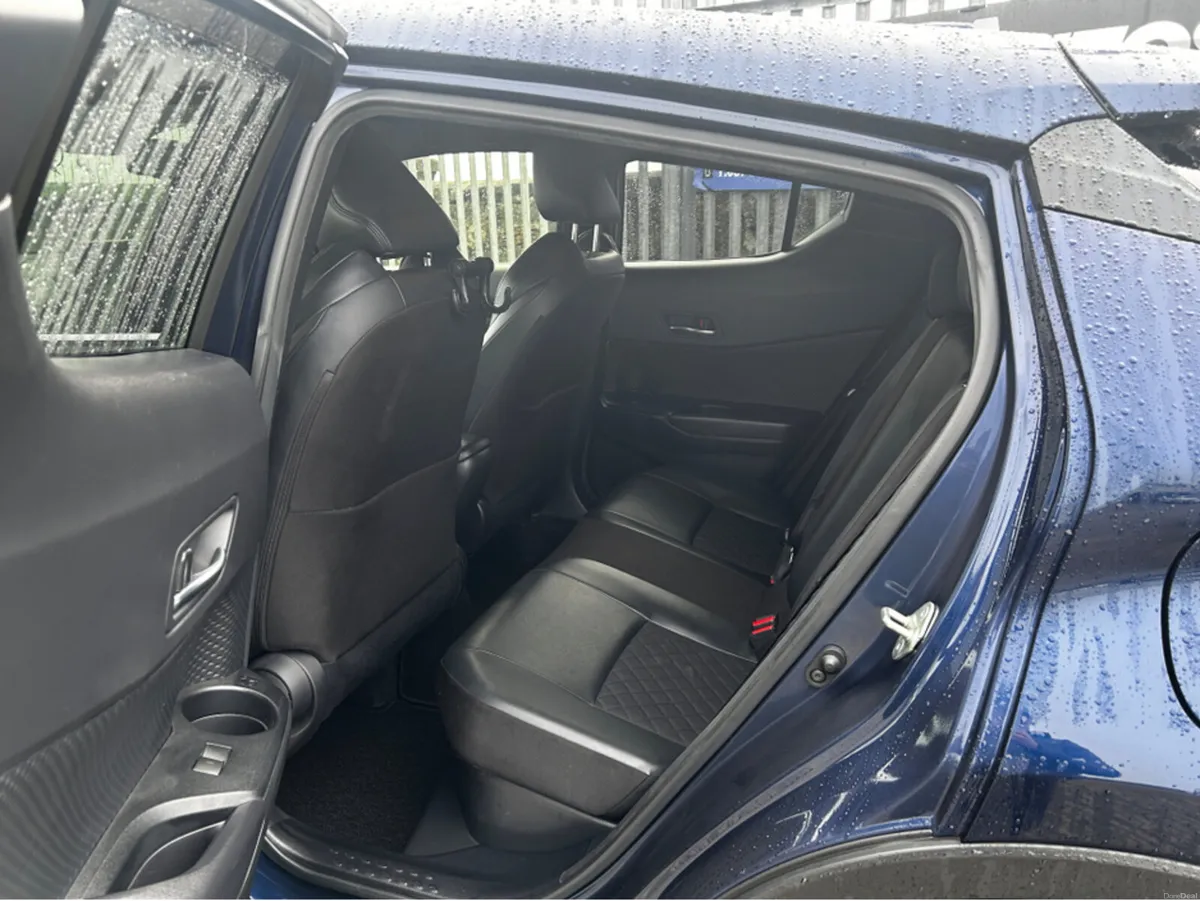 Toyota C-HR Self Charging Hybrid 1.8 - Image 6