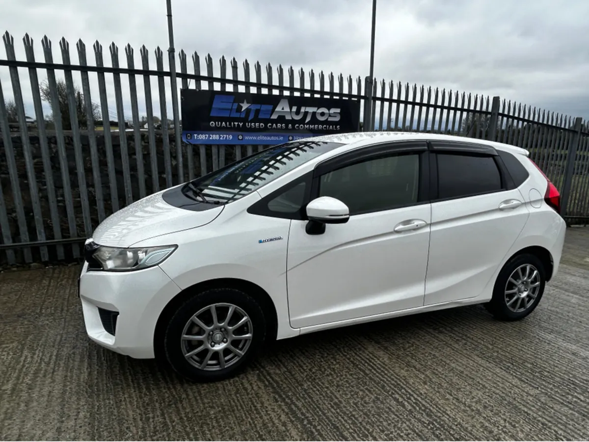 Honda Fit Self Charging Hybrid - Image 4