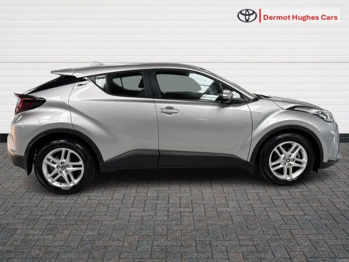 Toyota C-HR HYBRID LUNA 4DR AUTO - Image 3