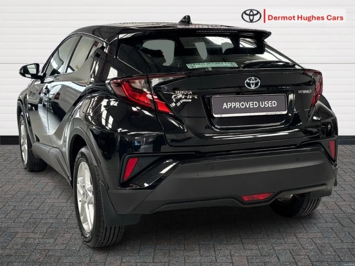 Toyota C-HR HYBRID LUNA AUTO - Image 2