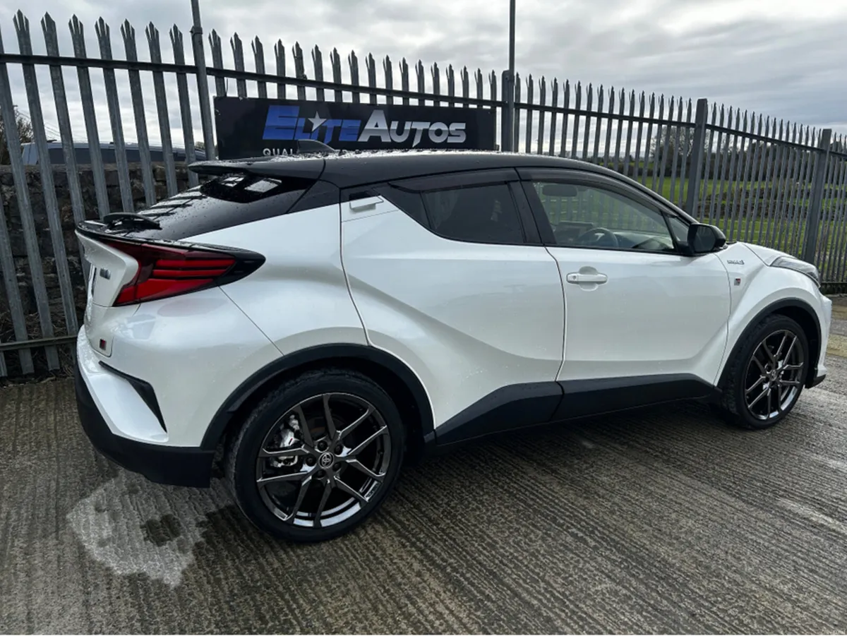Toyota C-HR GR Sport Hybrid - Image 4