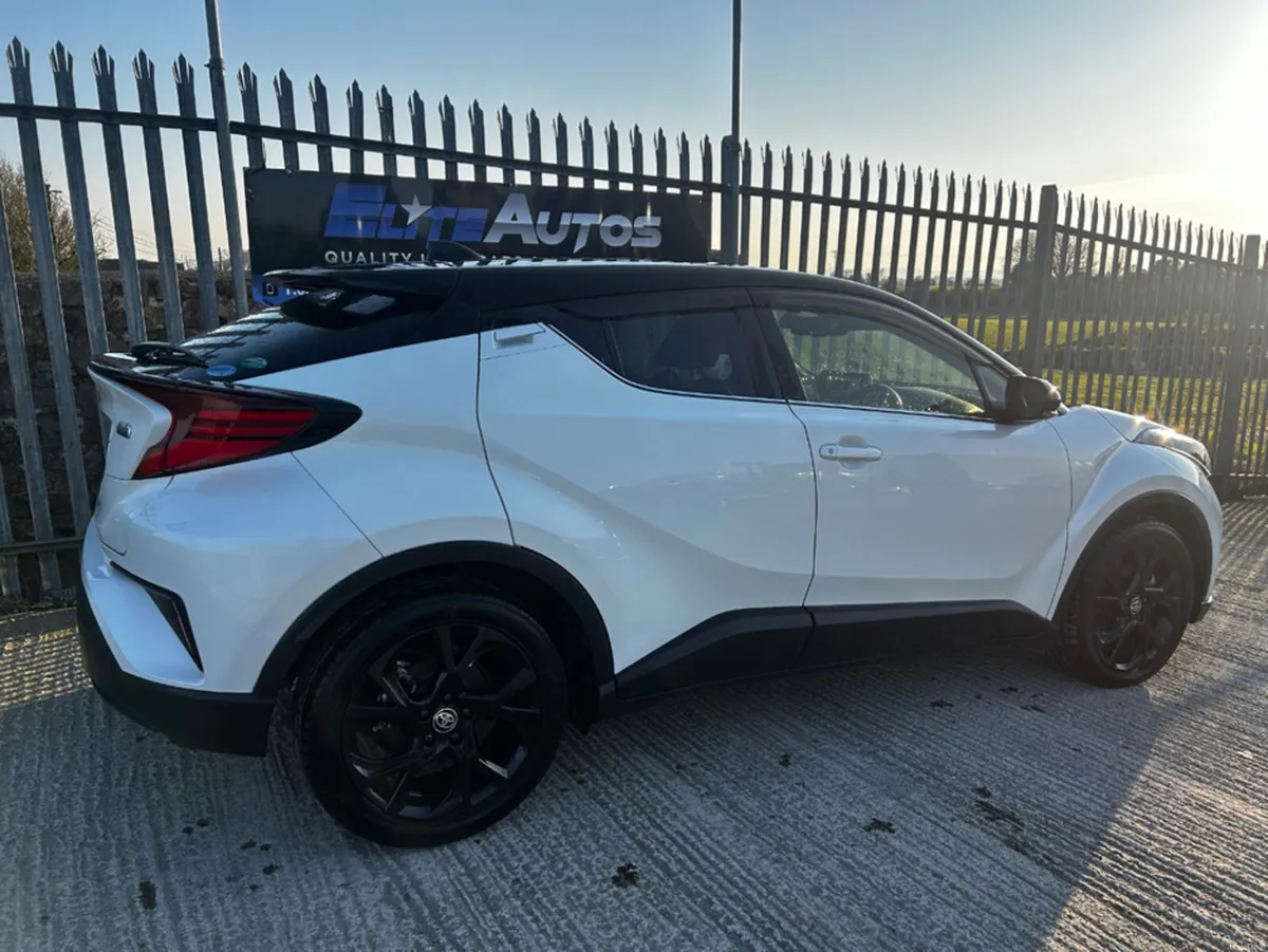 Toyota C-HR Luna Self Charging Hybrid - Image 4