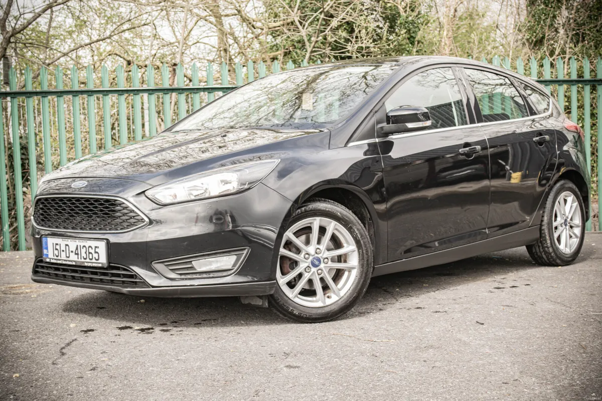 2015 BLACK FORD FOCUS 1.6 TDCI ZETEC *Low KM* - Image 3