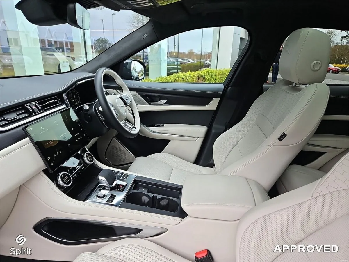 Jaguar F-Pace F-Pace Rdyn Hse Blk Phev Awd A  R-Dy - Image 3