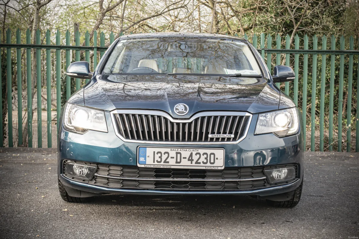 2013 Skoda Superb Elegance GL 1.6TDI *Very Low KM* - Image 2
