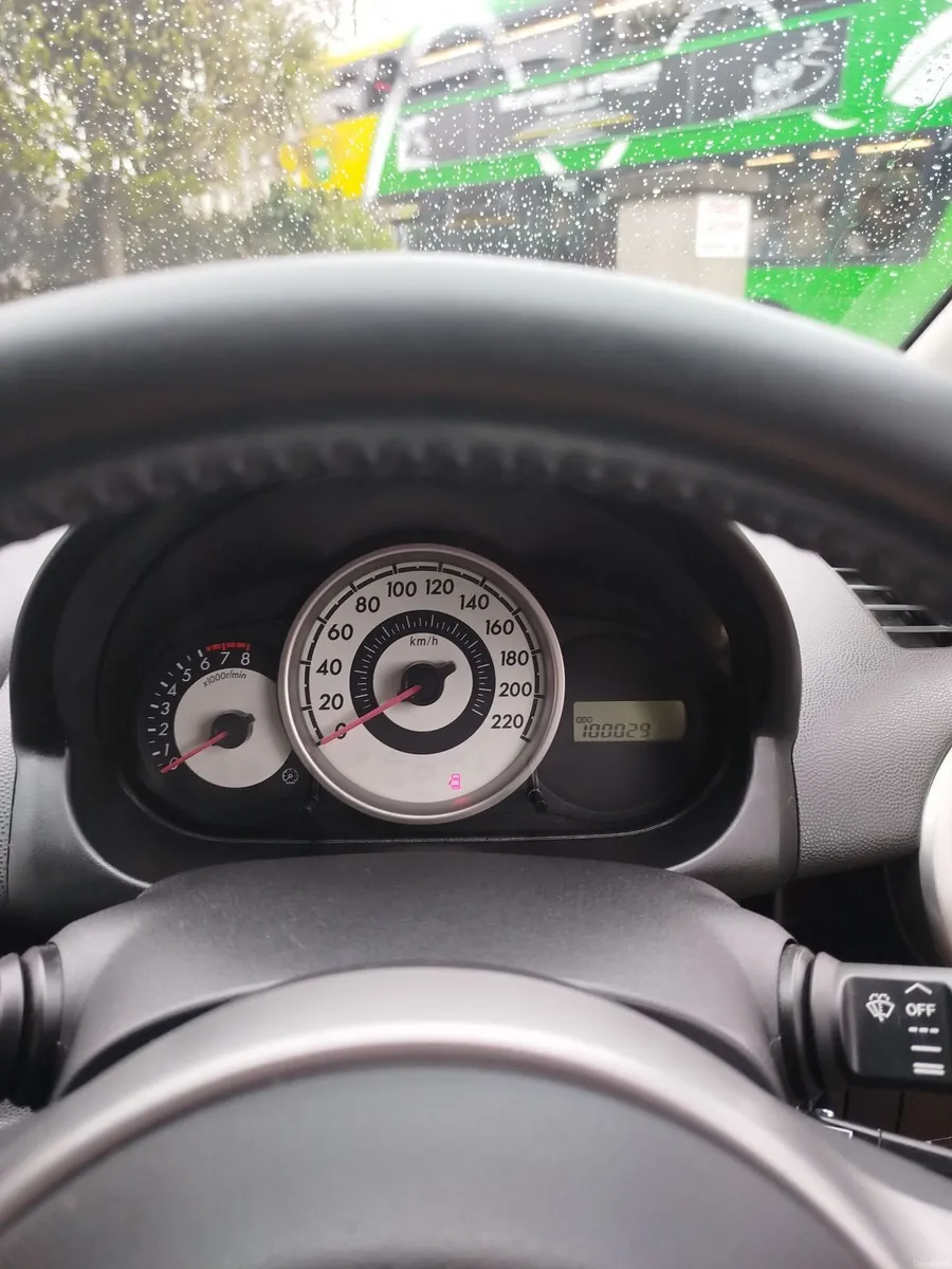 Mazda Mazda2 2011 - Image 3