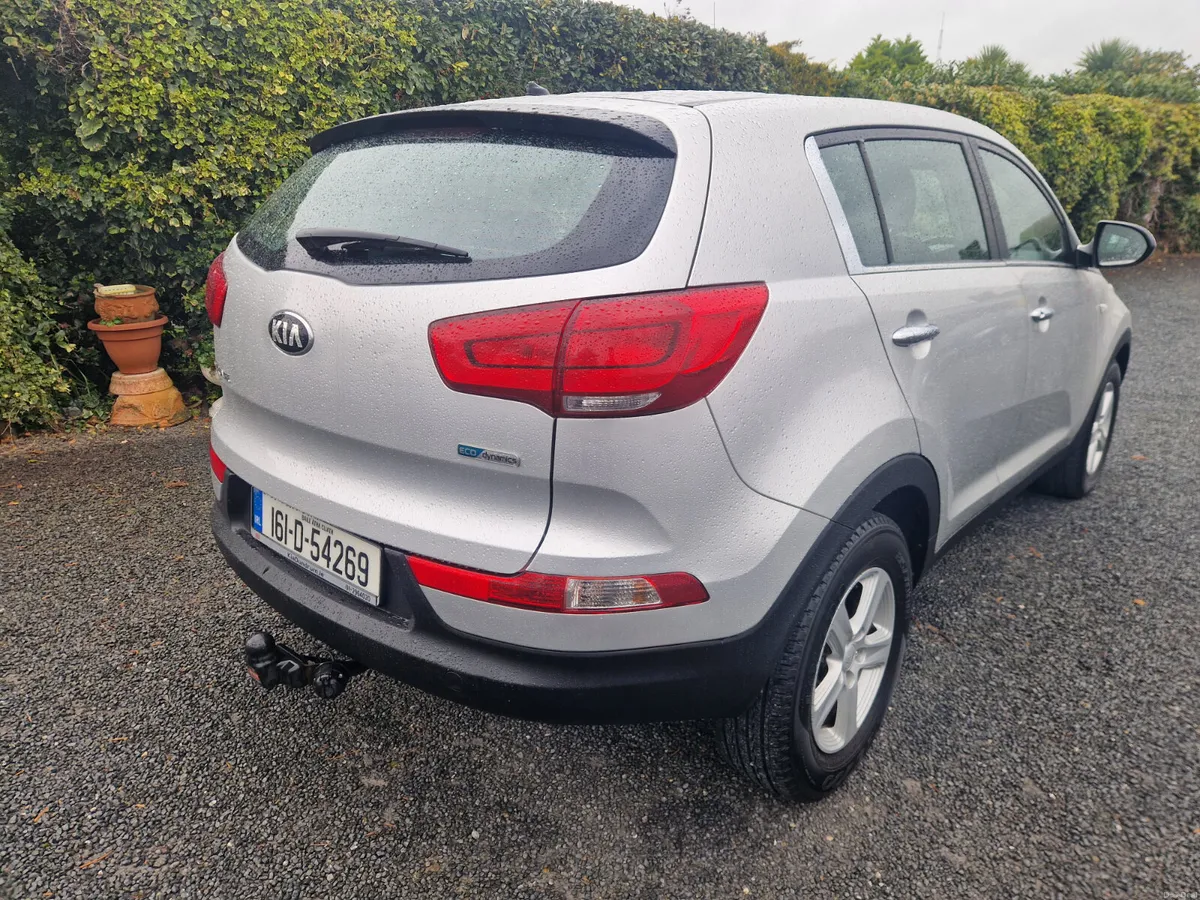 Kia Sportage PETROL 2016 - Image 4