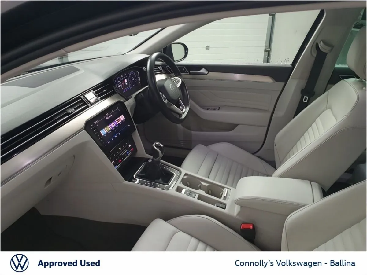 Volkswagen Passat 2.0 TDI 150HP R-Line - Image 4