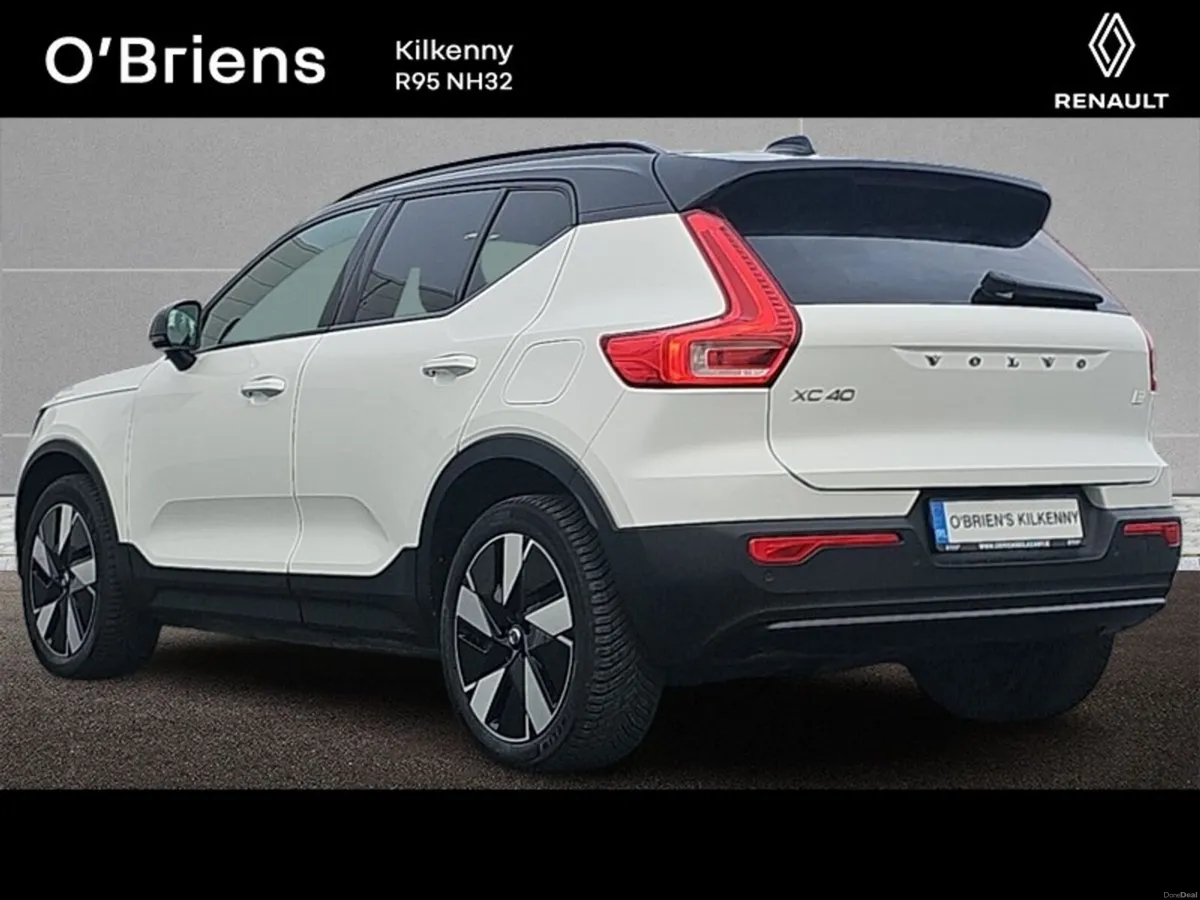 Volvo XC40 RECHARGE PLUS EXTENDED RANGE 238 BHP AU - Image 3