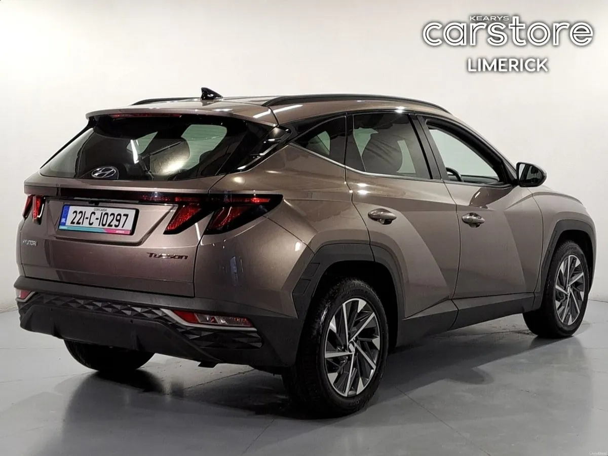 Hyundai Tucson Executive 5DR Diesel - Image 3