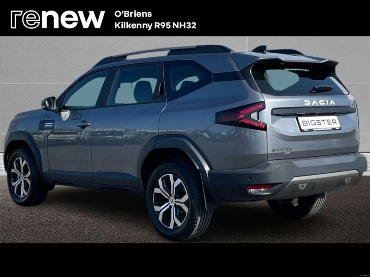 Dacia Bigster EXPRESSION FULL HYBRID 1.8 155 BHP A - Image 3