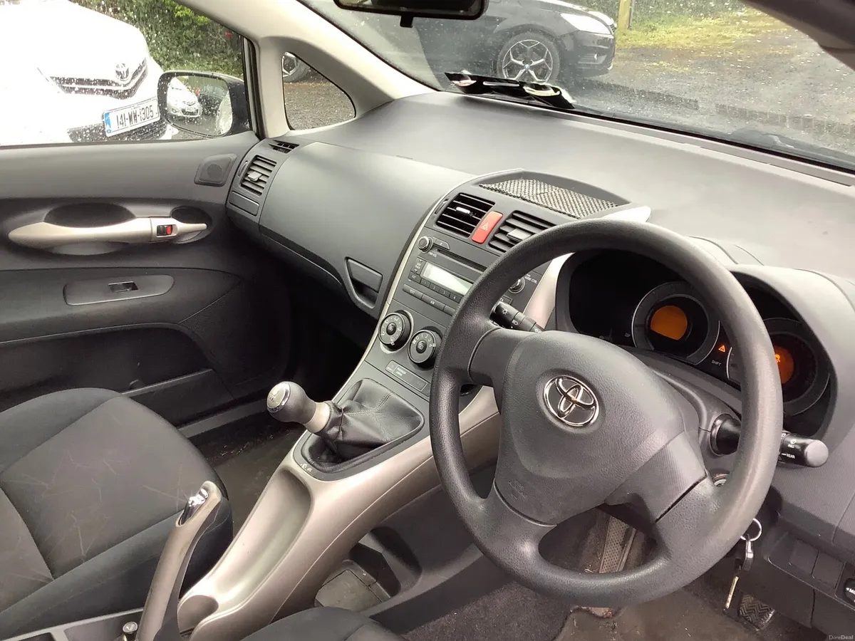 07 Toyota Auris 1.4 pet..serviced.NEW NCT 06/27 - Image 4