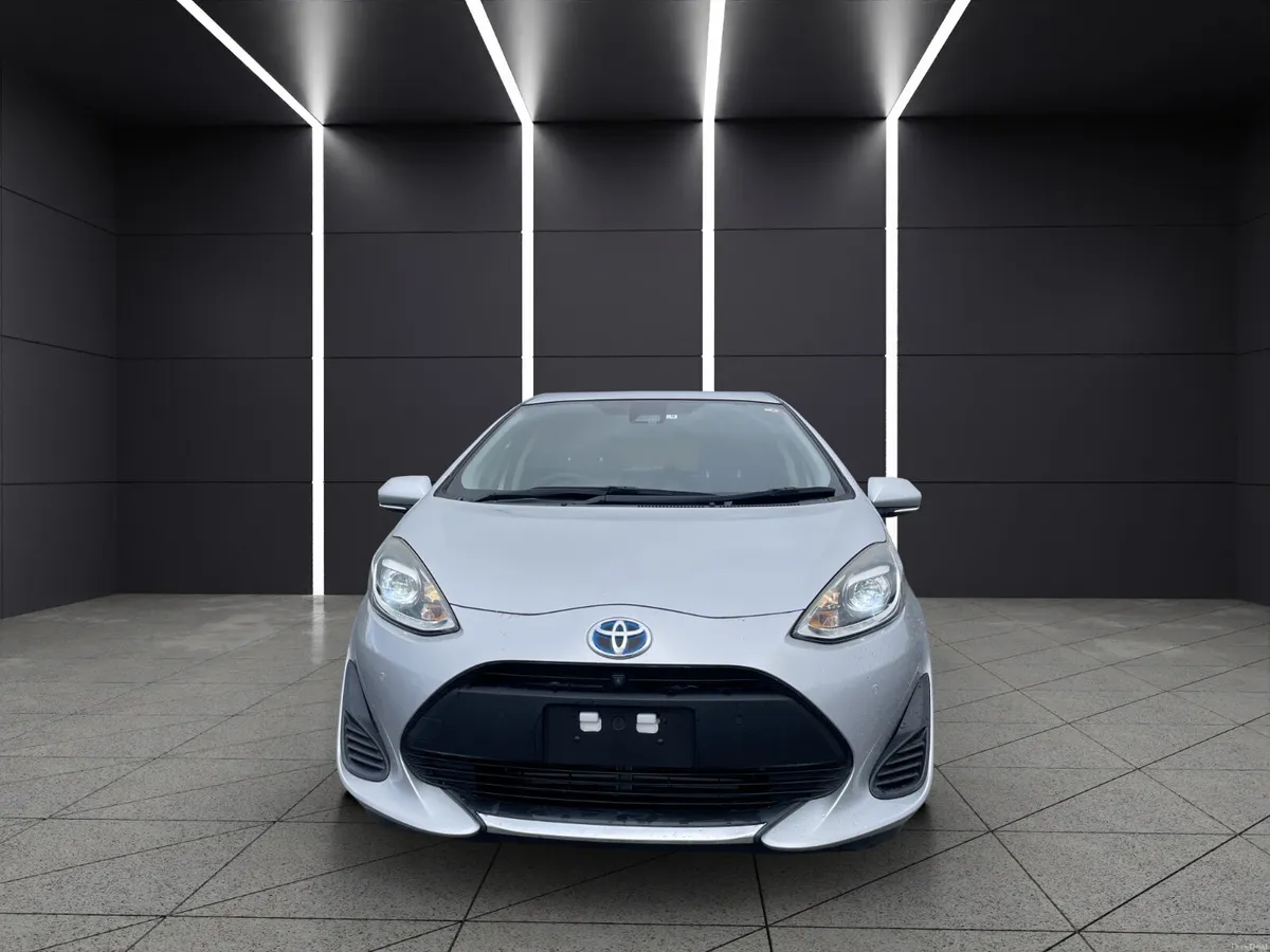 2019 TOYOTA AQUA 1.5 HYBRID - Image 2