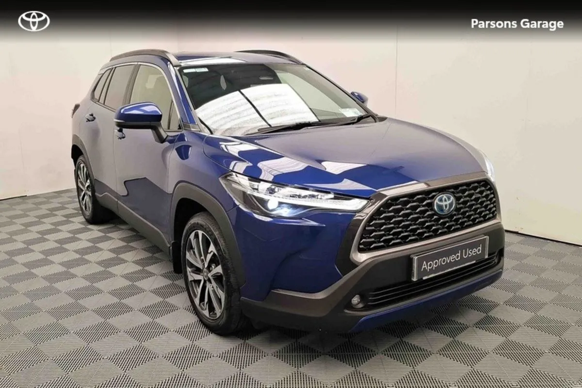 Toyota Corolla Cross CROSS SPORT 1.8 PETROL HYBRID - Image 1