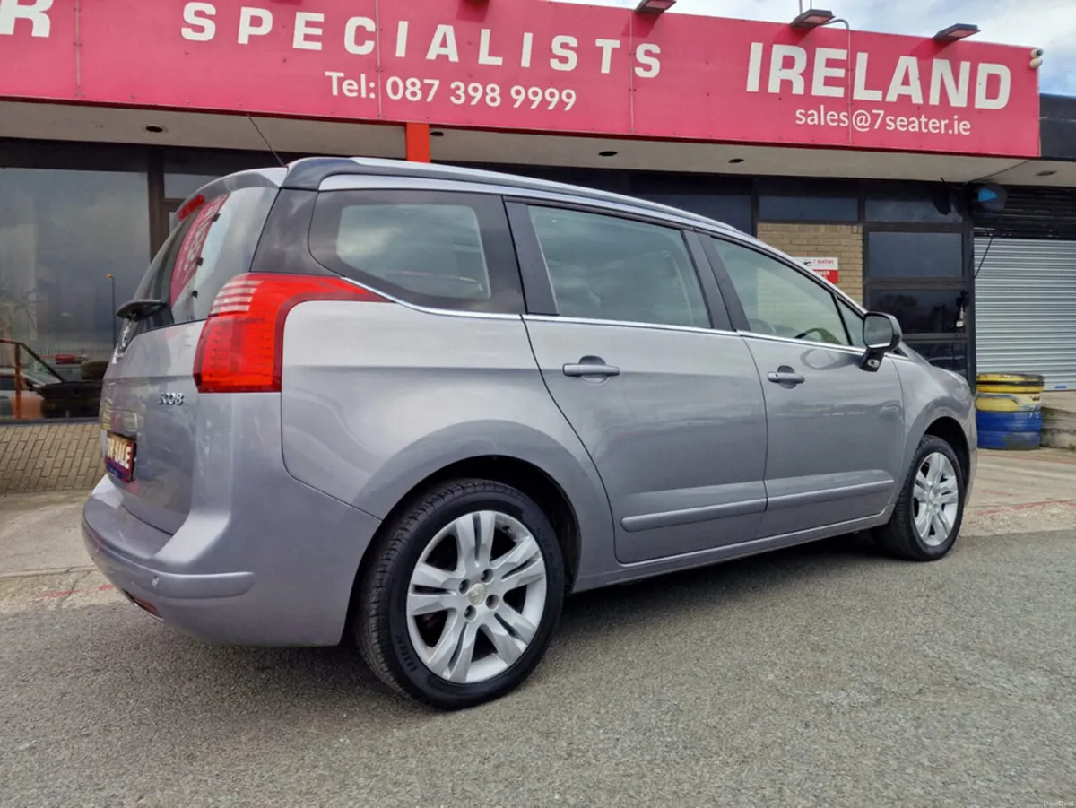 Peugeot 5008 1.6 BLUE HDI 120 BHP ACTIVE PANORAMIC - Image 6