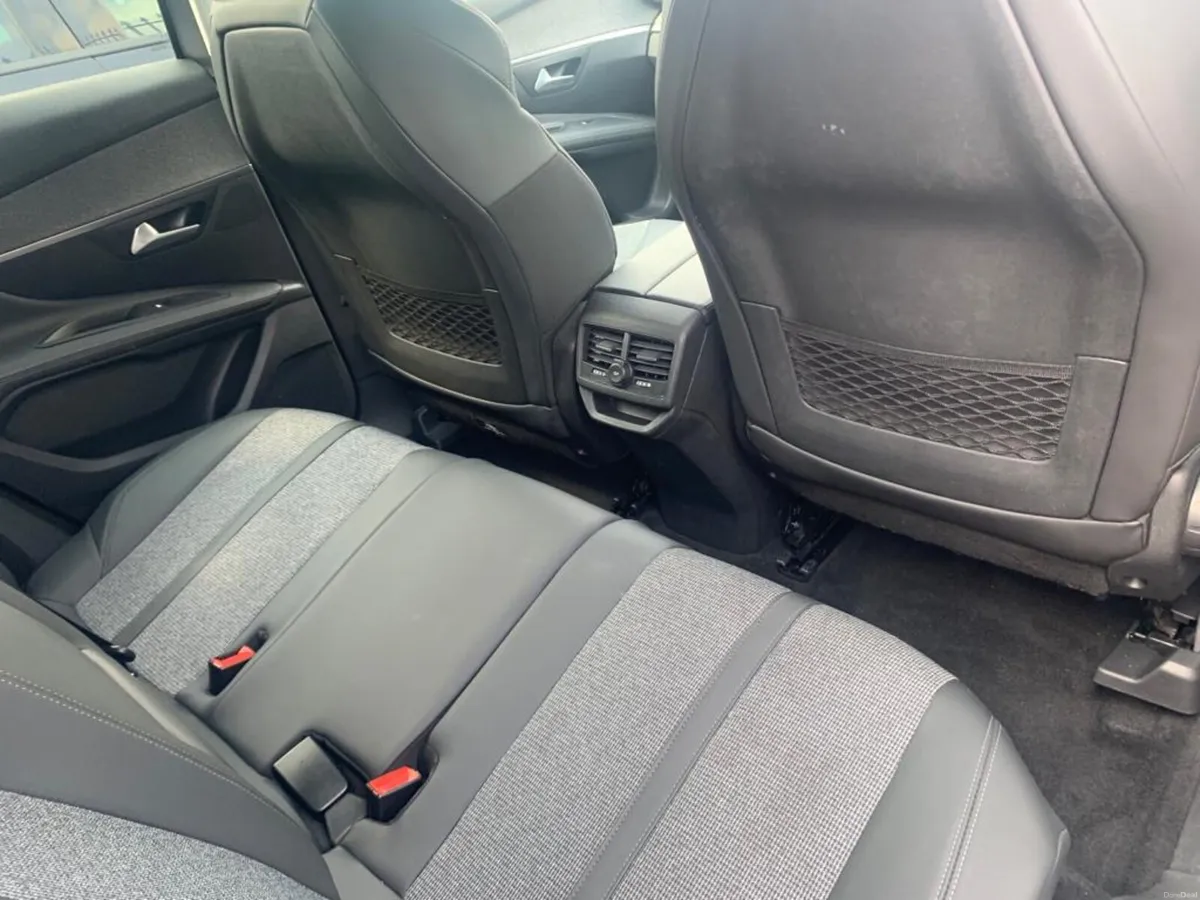 Car for sale - Image 3