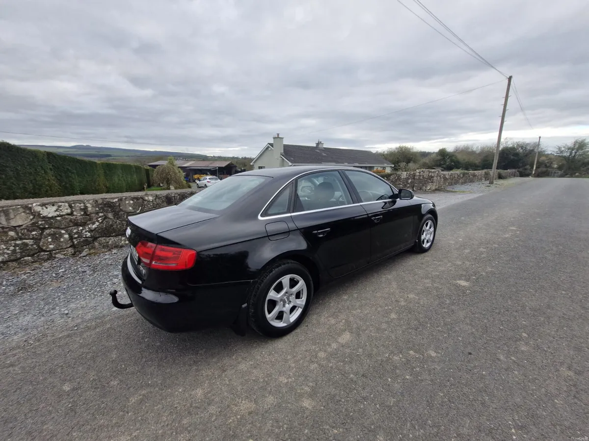 Audi A4 2010 2.0 tdi - Image 2
