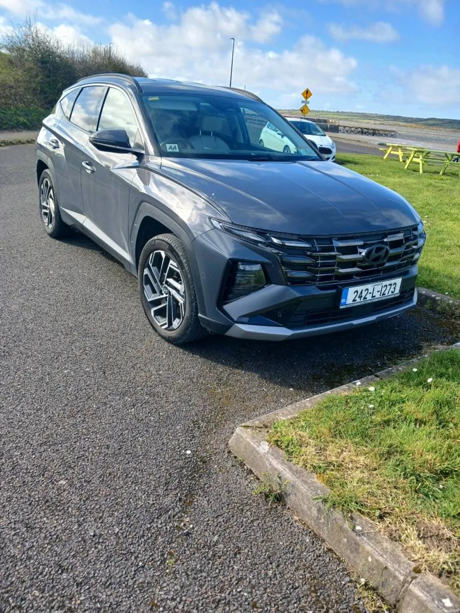 Hyundai Tucson 4WD EXECUTIVE PLUG IN HYBRID - Image 1