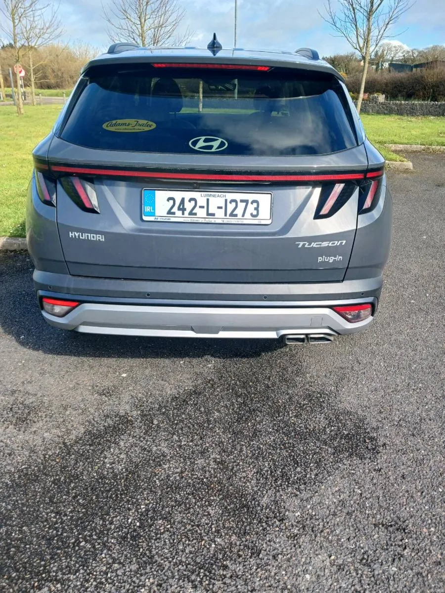 Hyundai Tucson 4WD EXECUTIVE PLUG IN HYBRID - Image 3