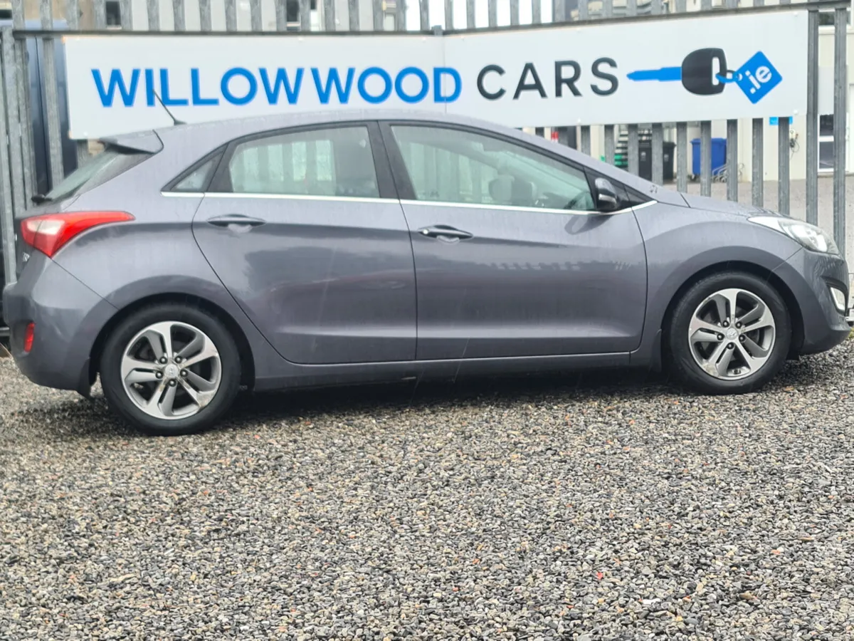 Hyundai i30 1.6 crdi 5dr deluxe 2016 new NCT - Image 5