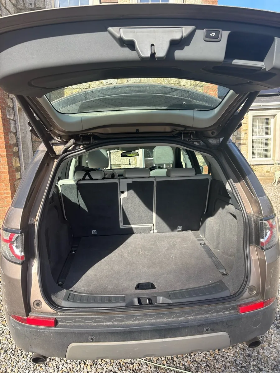 Land Rover Discovery - Image 5